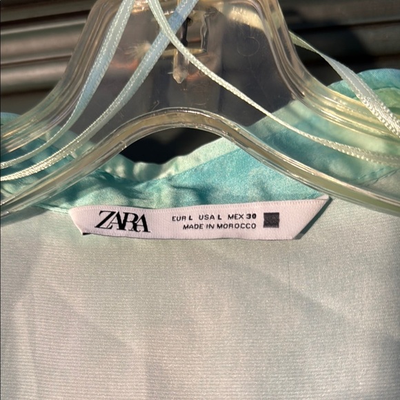 Beautiful ZARA Aqua and White Button-Up Blouse with Bell Sleeves - Picture 3 of 9